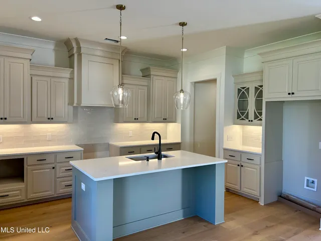 $412,900 | 110 Charleston Circle, Madison, MS 39110