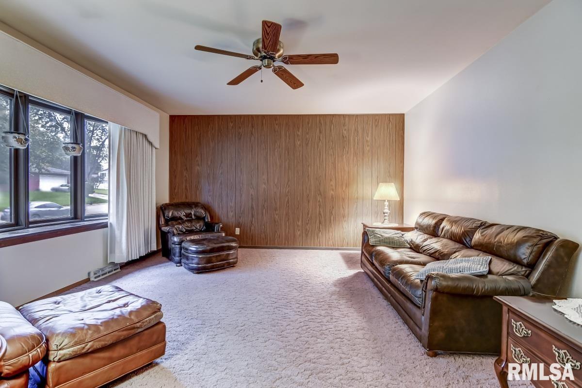 14 Lariat Drive Springfield, IL 62702 - Photo 5 of 36