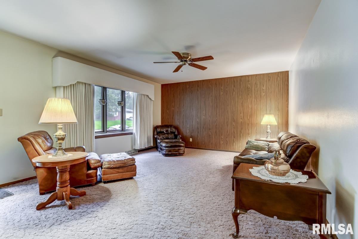 14 Lariat Drive Springfield, IL 62702 - Photo 6 of 36