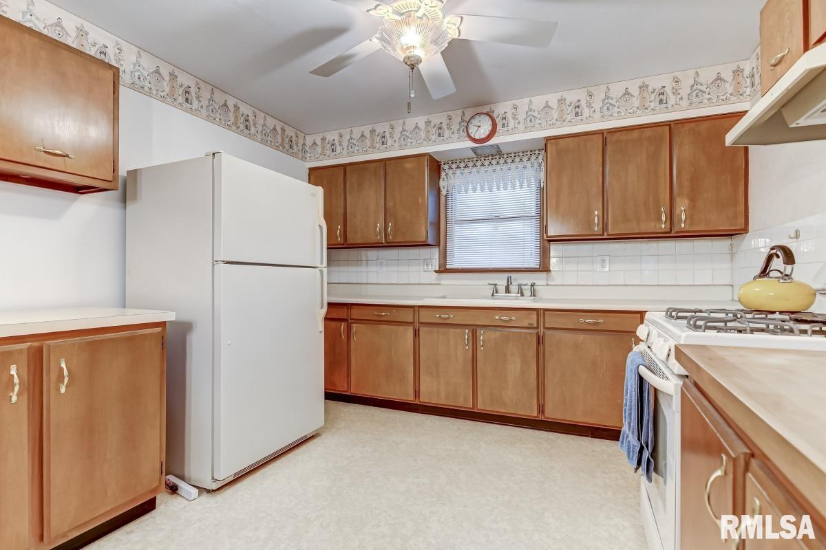 14 Lariat Drive Springfield, IL 62702 - Photo 9 of 36