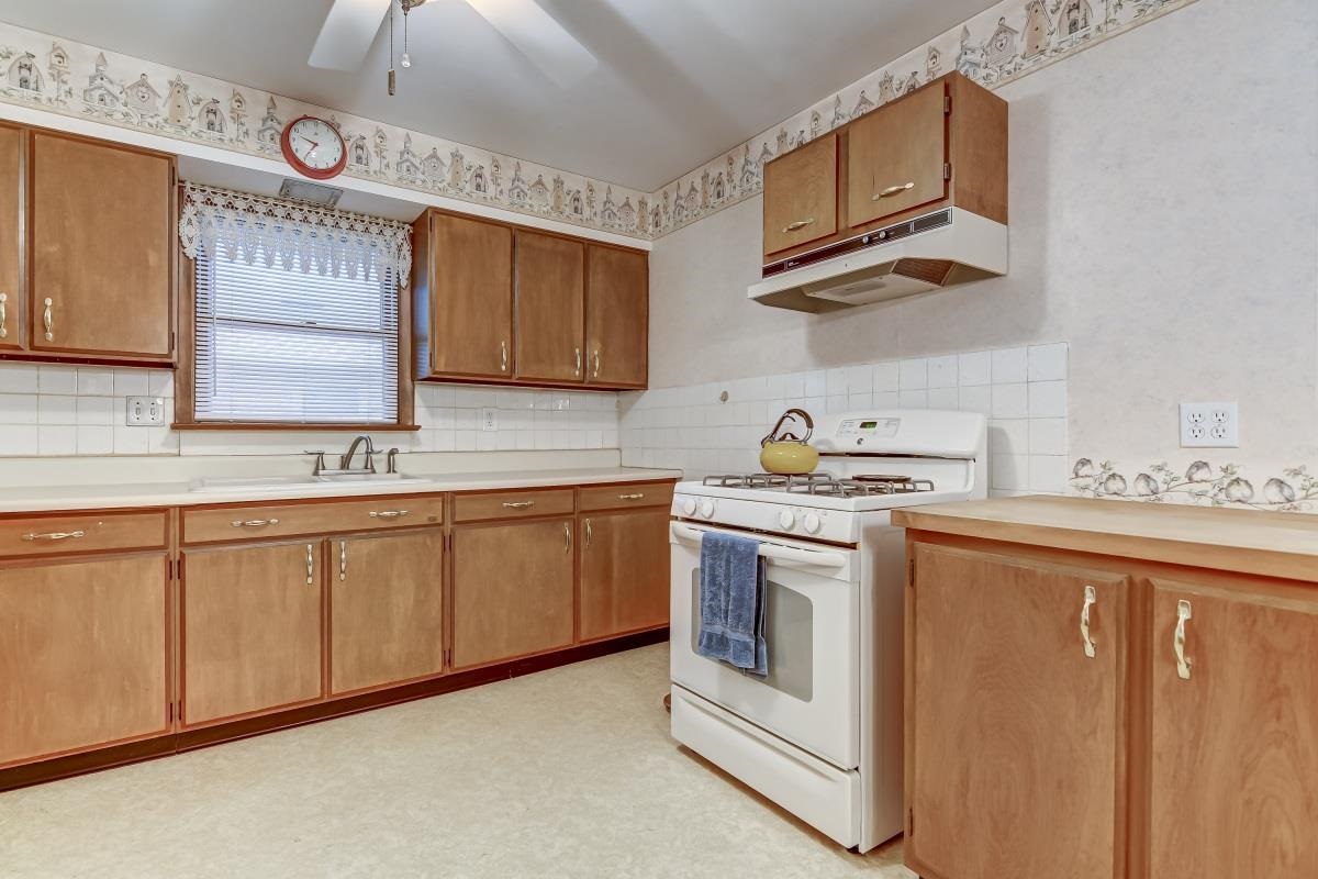14 Lariat Drive Springfield, IL 62702 - Photo 10 of 36