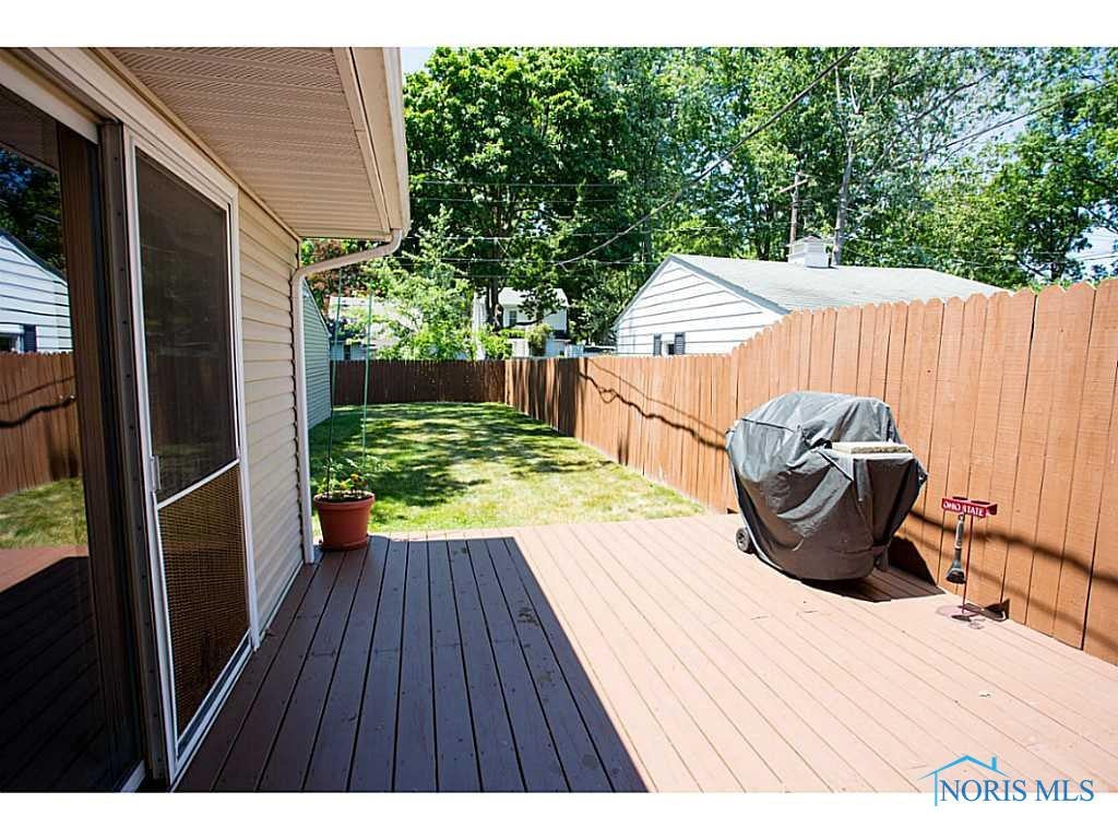 4111 Grantley Road Toledo, OH 43613 - Photo 16 of 19 Patio/Deck.