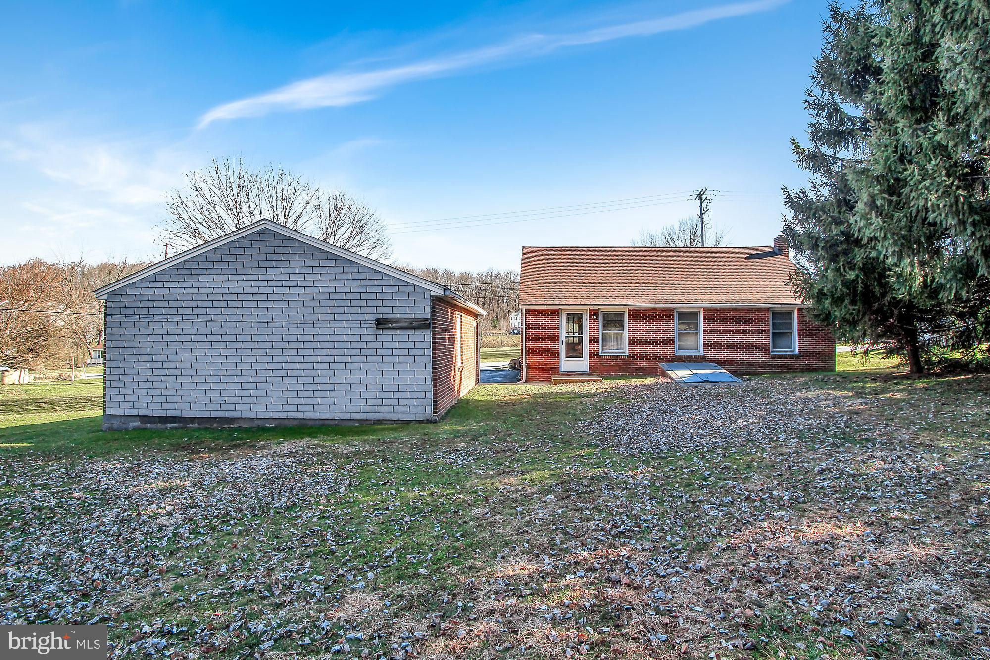 225 Church Road York, PA 17406 - Photo 3 of 25 Gallery Image 3