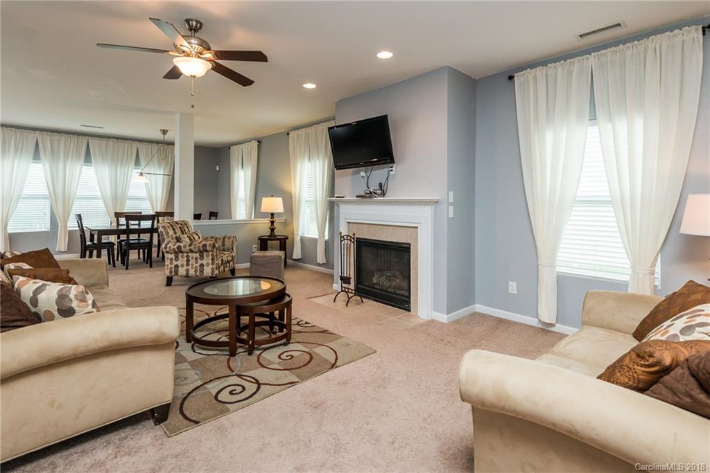 3011 Sweetspire Road Charlotte, NC 28215 - Photo 2 of 35 Gallery Image 2