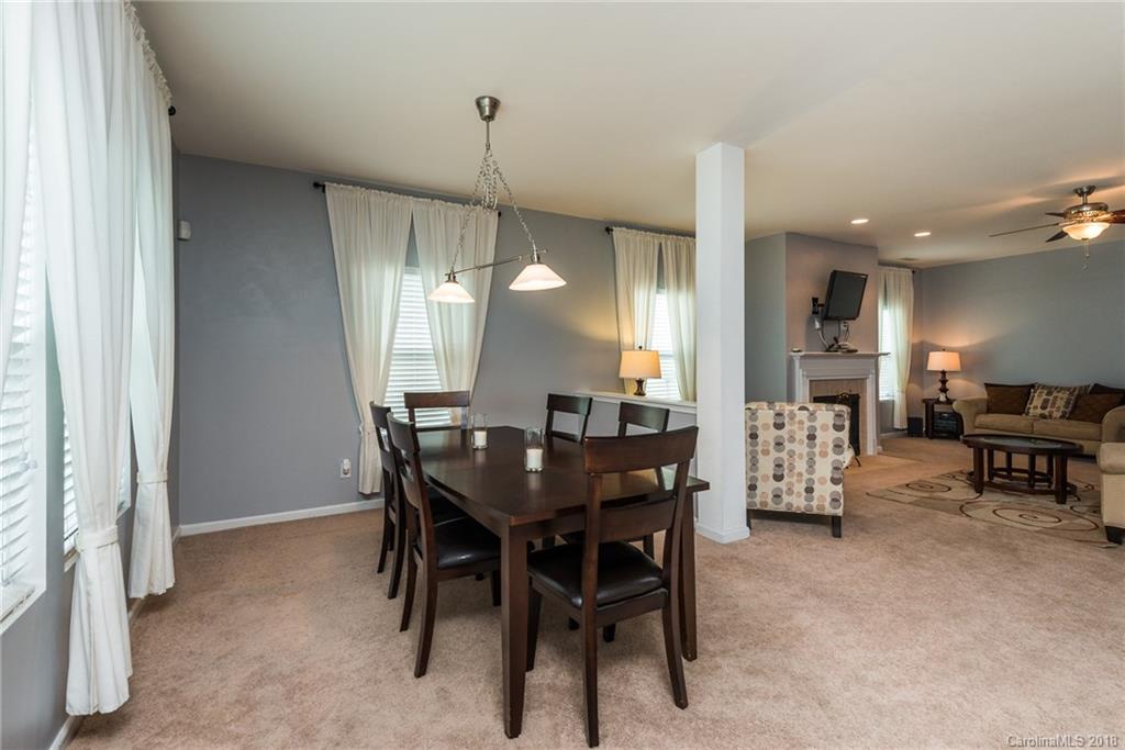 3011 Sweetspire Road Charlotte, NC 28215 - Photo 5 of 35 Gallery Image 5