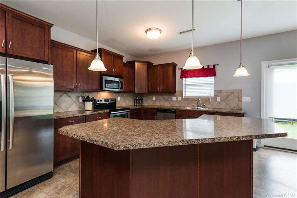 3011 Sweetspire Road Charlotte, NC 28215 - Photo 10 of 35 Gallery Image 10