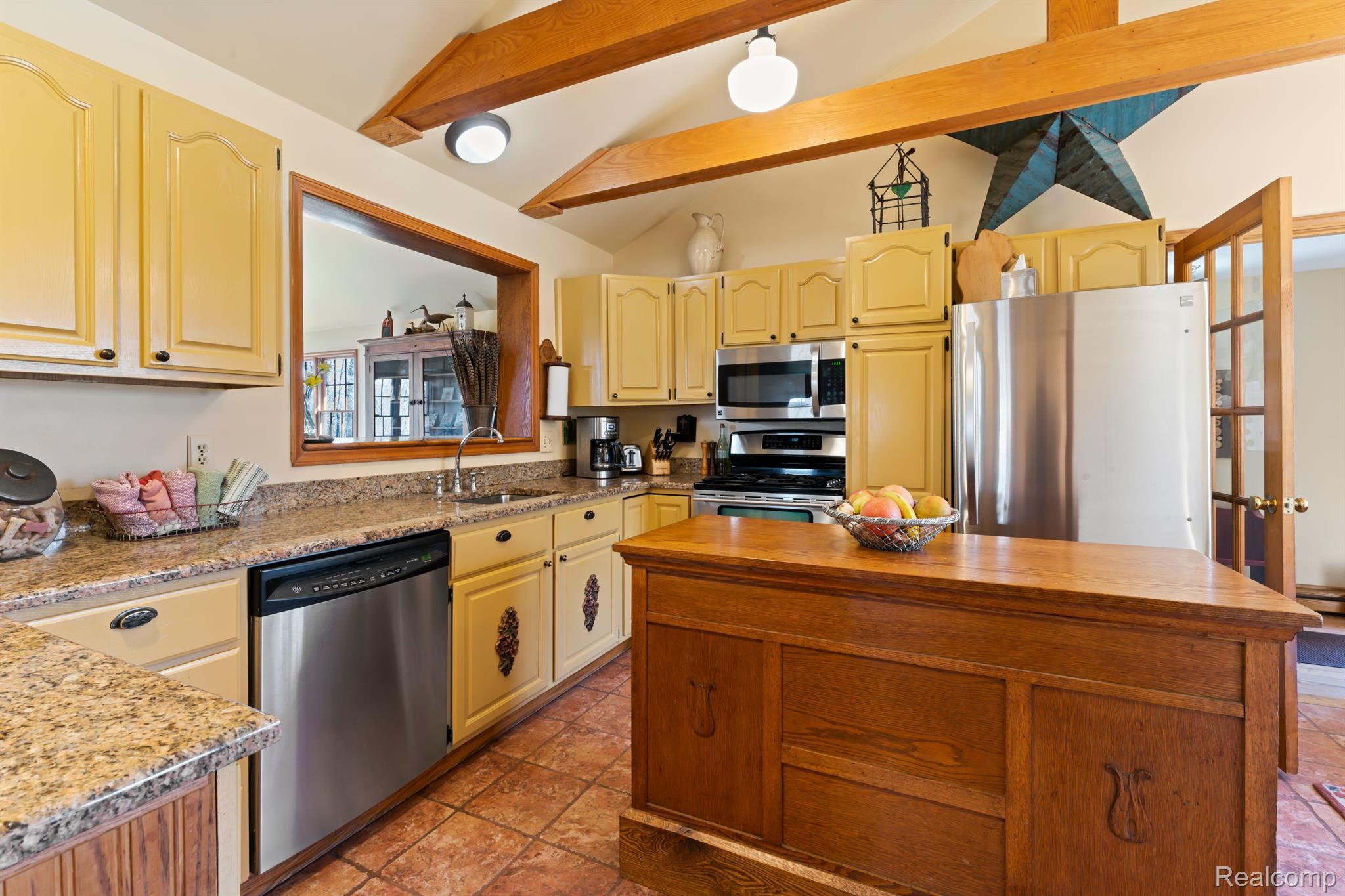 1105 Bone Road Fenton, MI 48430 - Photo 11 of 39 Gallery Image 11