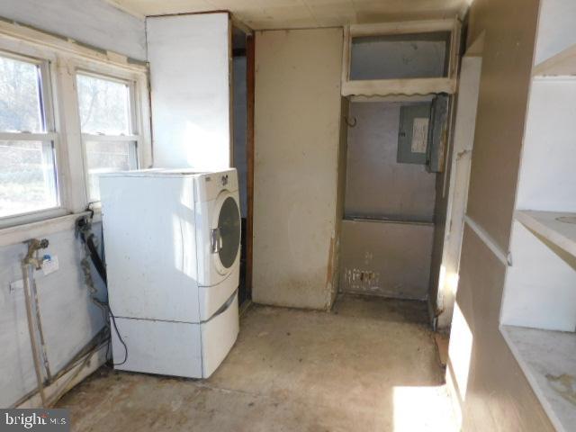 247 Palm Road Millville, NJ 08332 - Photo 7 of 12 Laundry Room