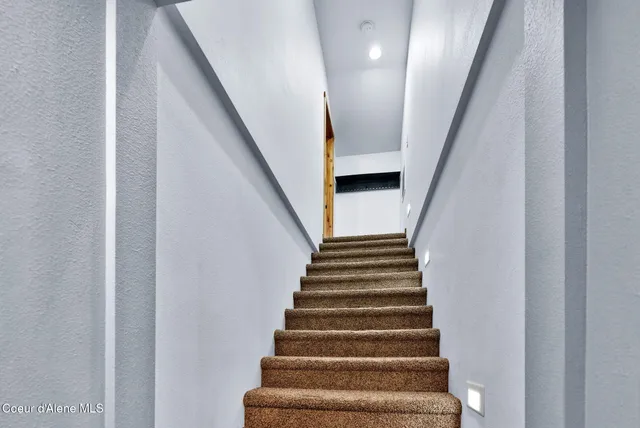 $1,010,000 | 181 Deer Meadow Lane, Blanchard, ID 83804