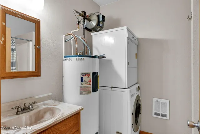 $1,010,000 | 181 Deer Meadow Lane, Blanchard, ID 83804