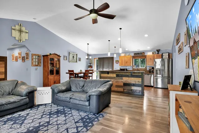 $1,010,000 | 181 Deer Meadow Lane, Blanchard, ID 83804