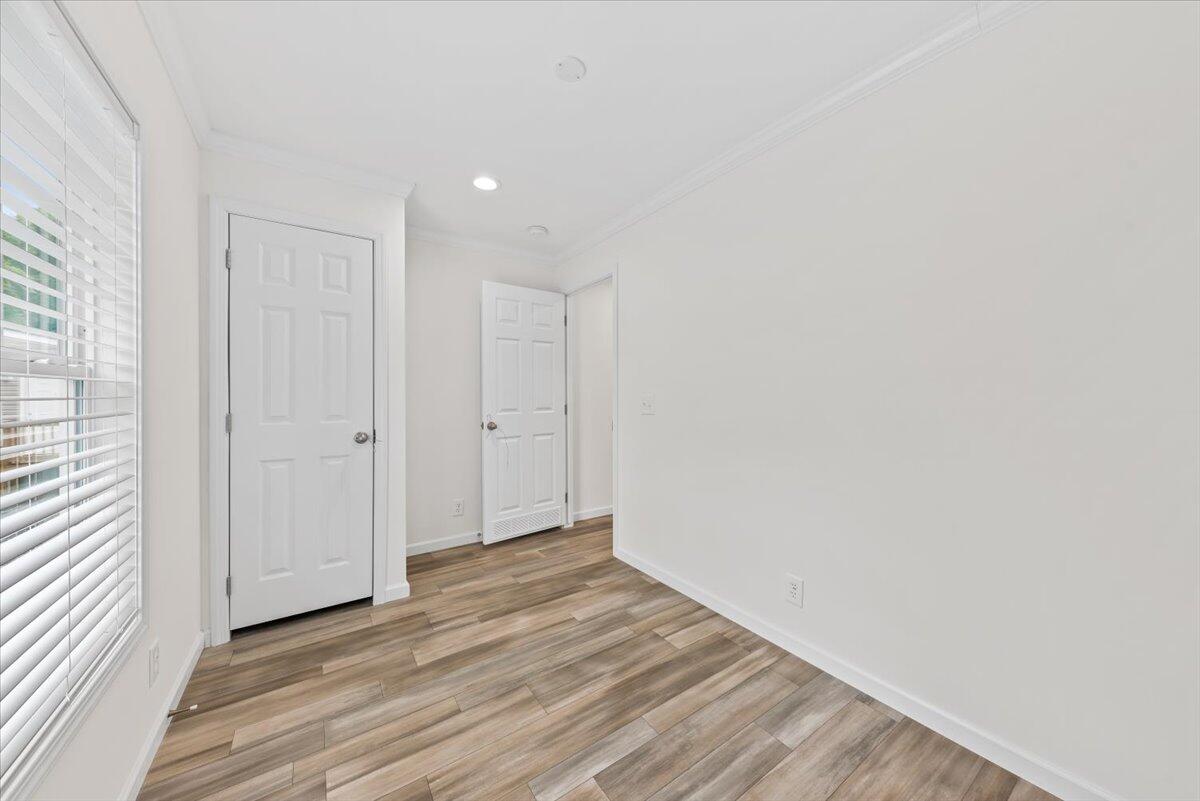 1156 Russell Drive, Unit 25 Mount Pleasant, SC 29464 - Photo 18 of 34 29-LLP2563