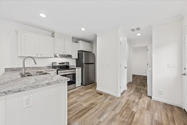 $1,850 | 1156 Russell Drive, Unit 25, Mount Pleasant, SC 29464