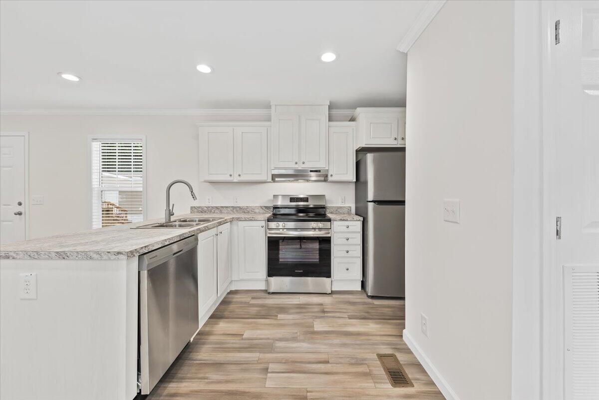 1156 Russell Drive, Unit 25 Mount Pleasant, SC 29464 - Photo 8 of 34 21-LLP2483