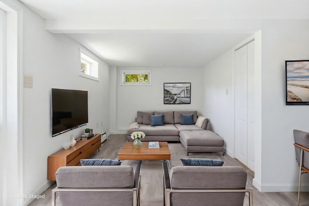 10 Fir Road Pembroke, MA 02359 - Photo 13 of 38