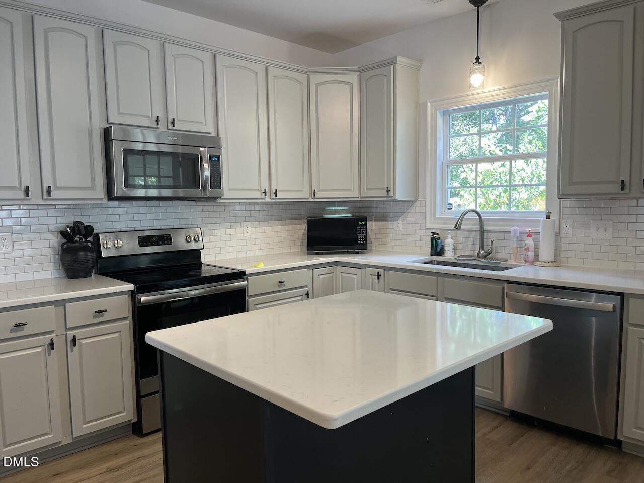 824 Stackhurst Way Wake Forest, NC 27587 - Photo 2 of 28 IMG_4906