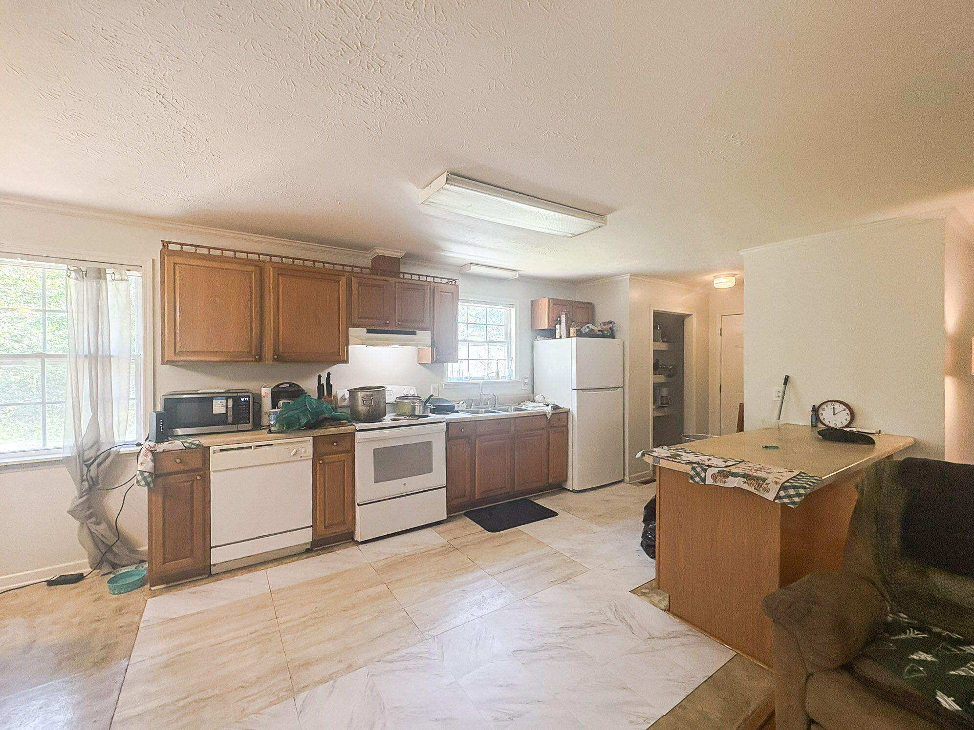 389 Skyland Farm Road Williston, SC 29853 - Photo 9 of 25