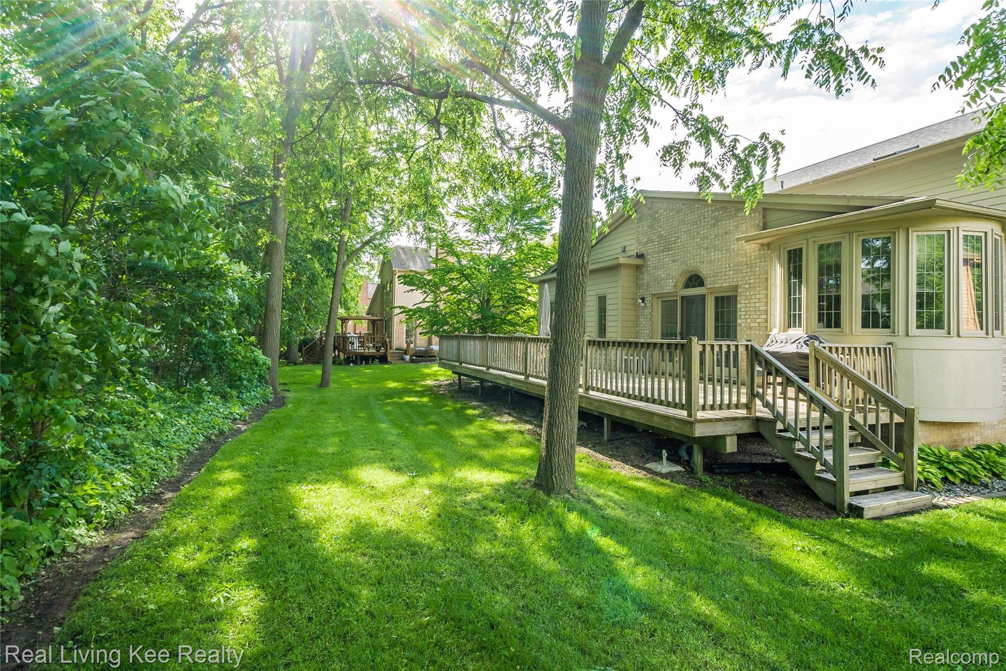 3655 Cedar Shake Drive Rochester, MI 48309 - Photo 8 of 71 Exteriors (8 of 12).jpg