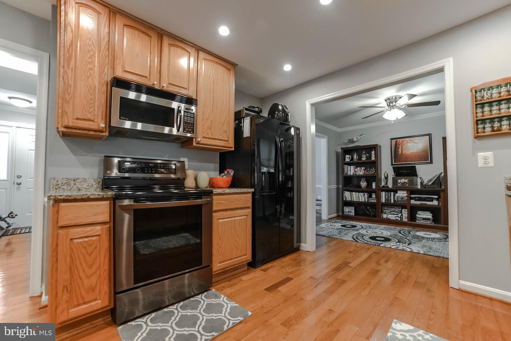 8695 Lowell Road Pomfret, MD 20675 - Photo 13 of 43