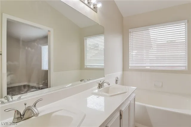 $1,835 | 6093 Bing Cherry Drive, Las Vegas, NV 89142