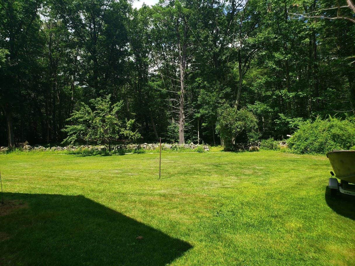 144 Nottingham Road Deerfield, NH 03037 - Photo 3 of 23
