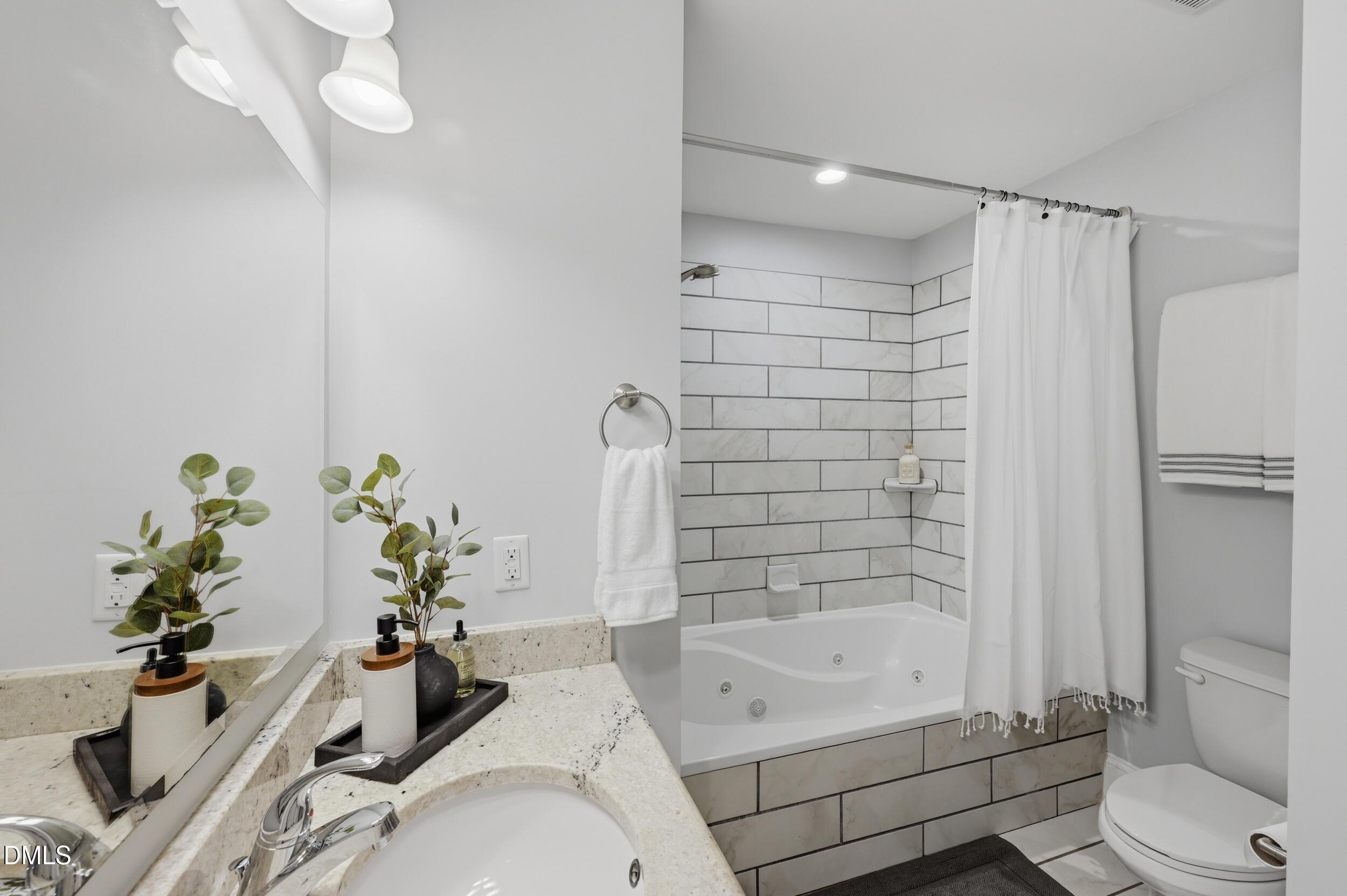 124 South Pettigrew Street Raleigh, NC 27610 - Photo 13 of 27 Primary Bath