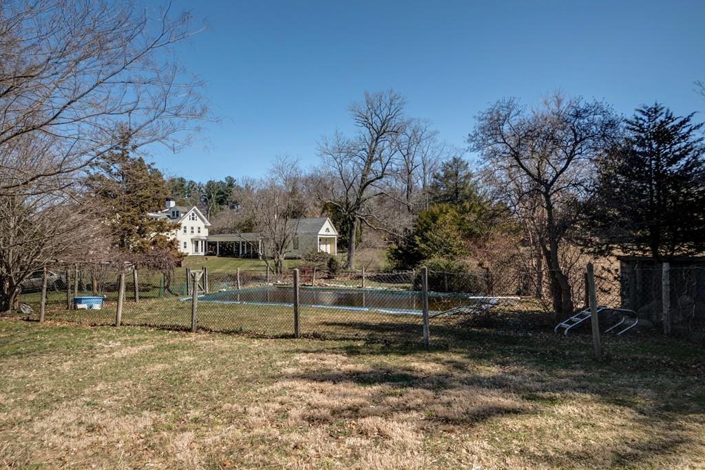 15-19 Strawberry Hill Street Dover, MA 02030 - Photo 23 of 26