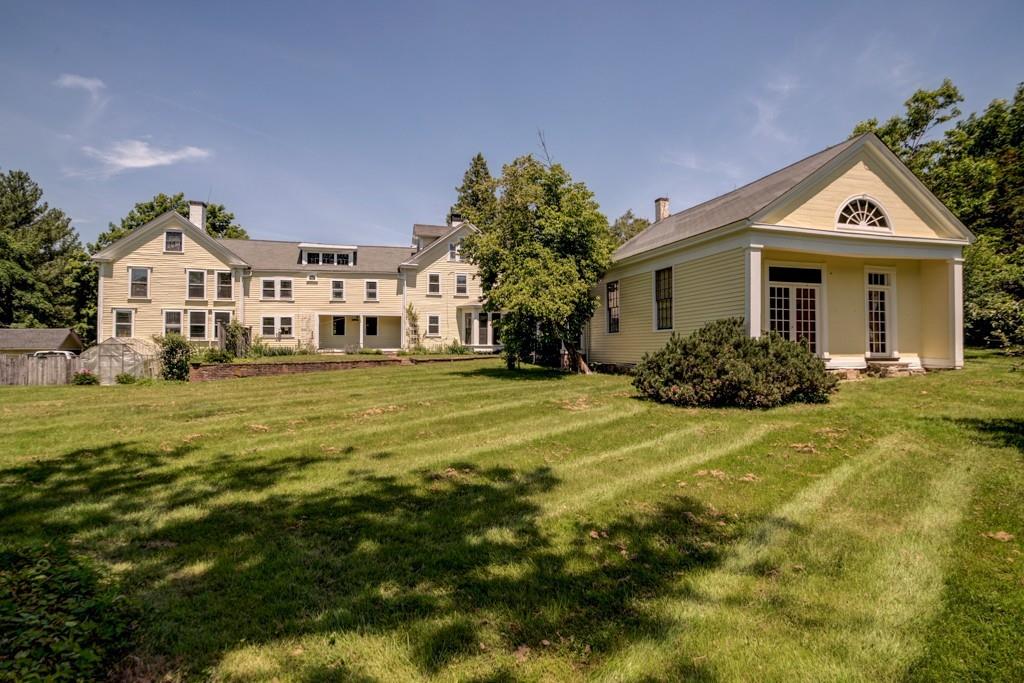 15-19 Strawberry Hill Street Dover, MA 02030 - Photo 4 of 26