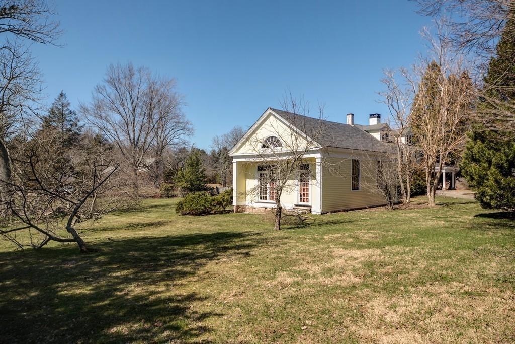 15-19 Strawberry Hill Street Dover, MA 02030 - Photo 7 of 26