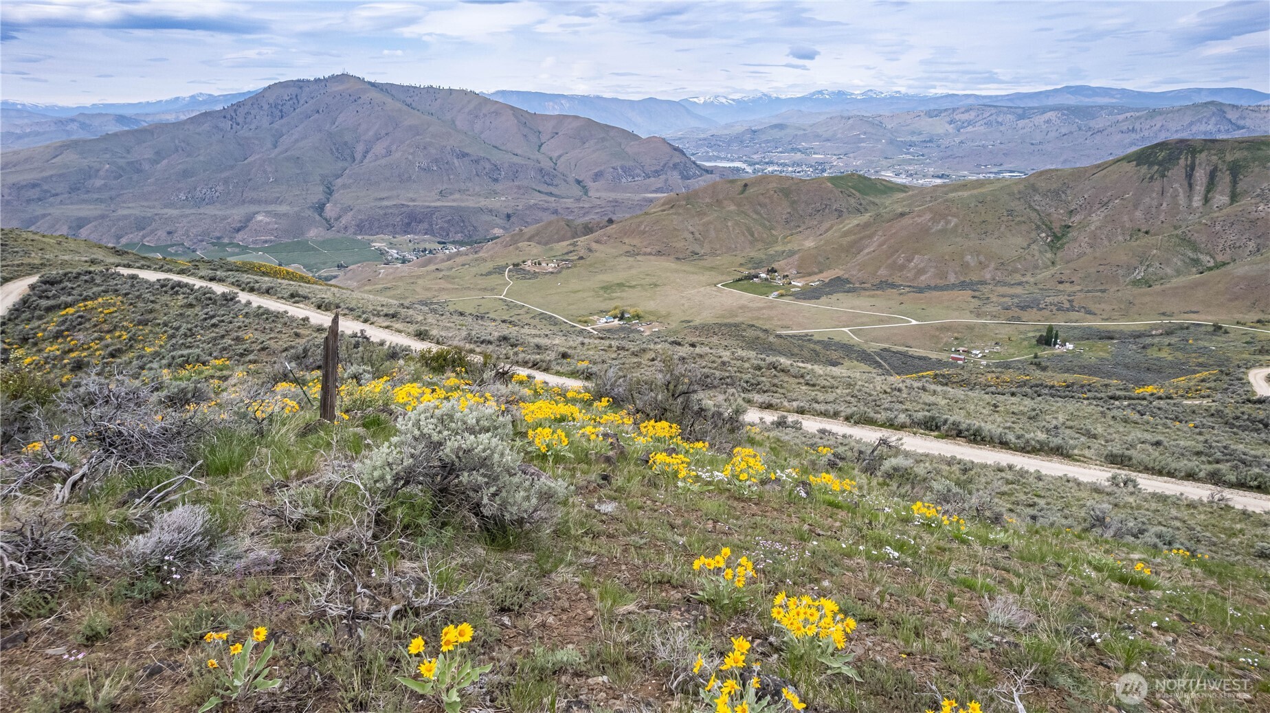 0 Chelan Hills Acres Road Orondo, WA 98843 - Photo 1 of 37 a view of mountains and mountain