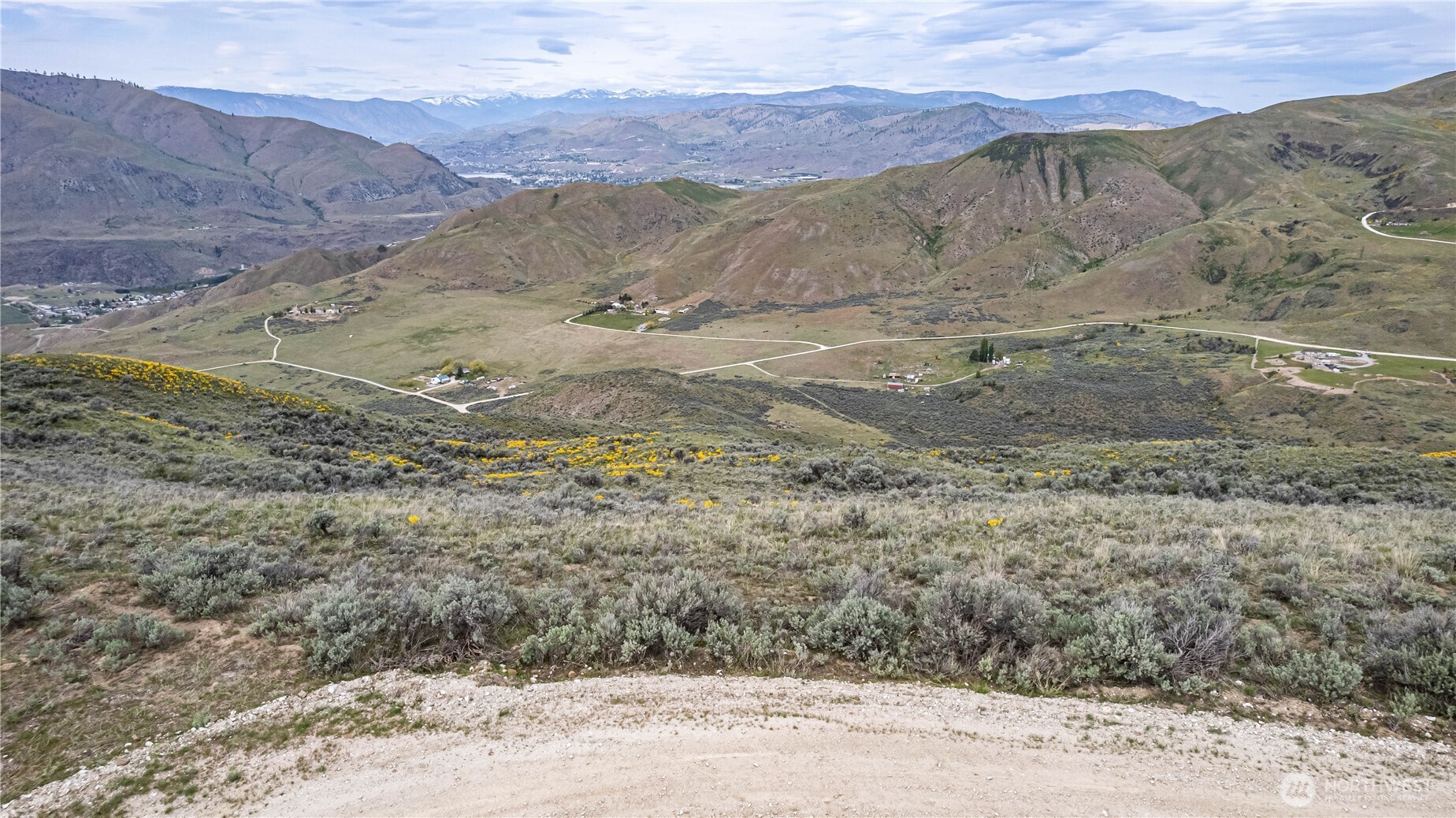 0 Chelan Hills Acres Road Orondo, WA 98843 - Photo 17 of 37 a view of mountains and mountain