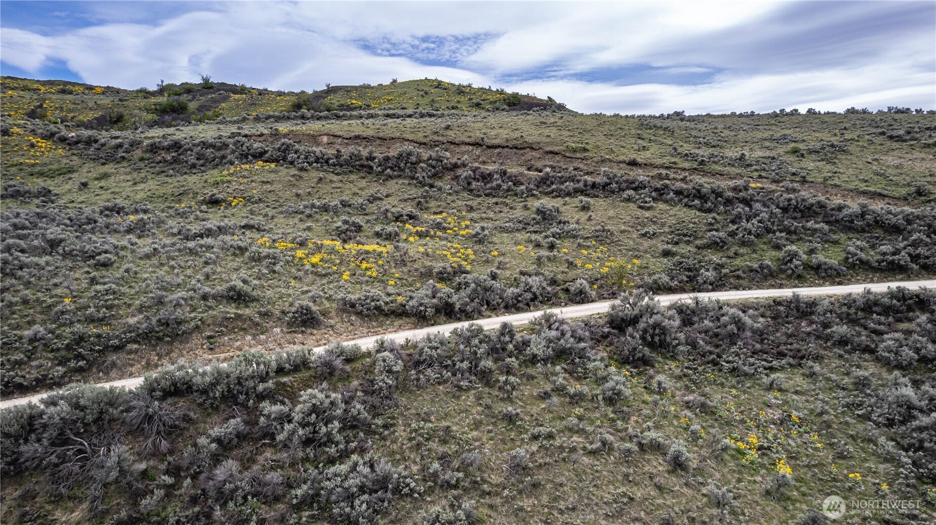 0 Chelan Hills Acres Road Orondo, WA 98843 - Photo 24 of 37 a view of mountains and valleys