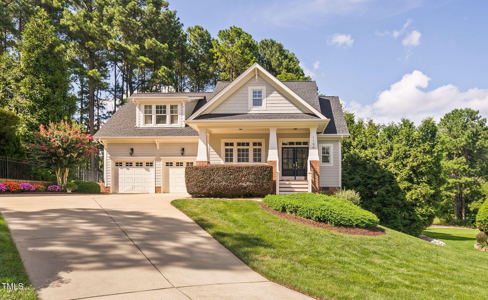 1-web-or-mls-1104-colonial-club-rd