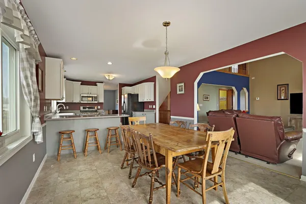 $579,900 | W5071 Clearwater Lane, Sugar Creek, WI 53121