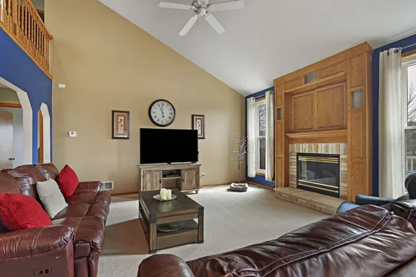 $579,900 | W5071 Clearwater Lane, Sugar Creek, WI 53121