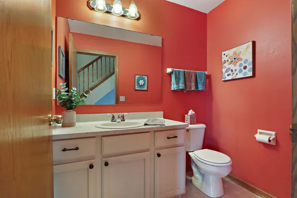 $579,900 | W5071 Clearwater Lane, Sugar Creek, WI 53121