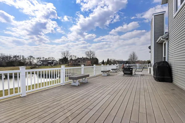 $579,900 | W5071 Clearwater Lane, Sugar Creek, WI 53121