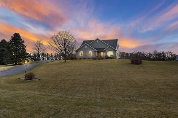 $579,900 | W5071 Clearwater Lane, Sugar Creek, WI 53121