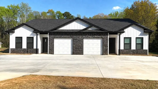 $399,900 | 793-795 Lyman Road, Inman, SC 29349