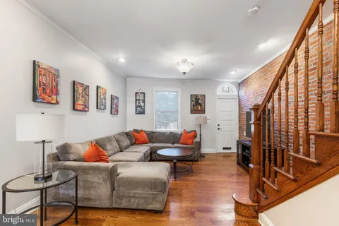 $675,000 | 919 South 6th Street, Philadelphia, PA 19147