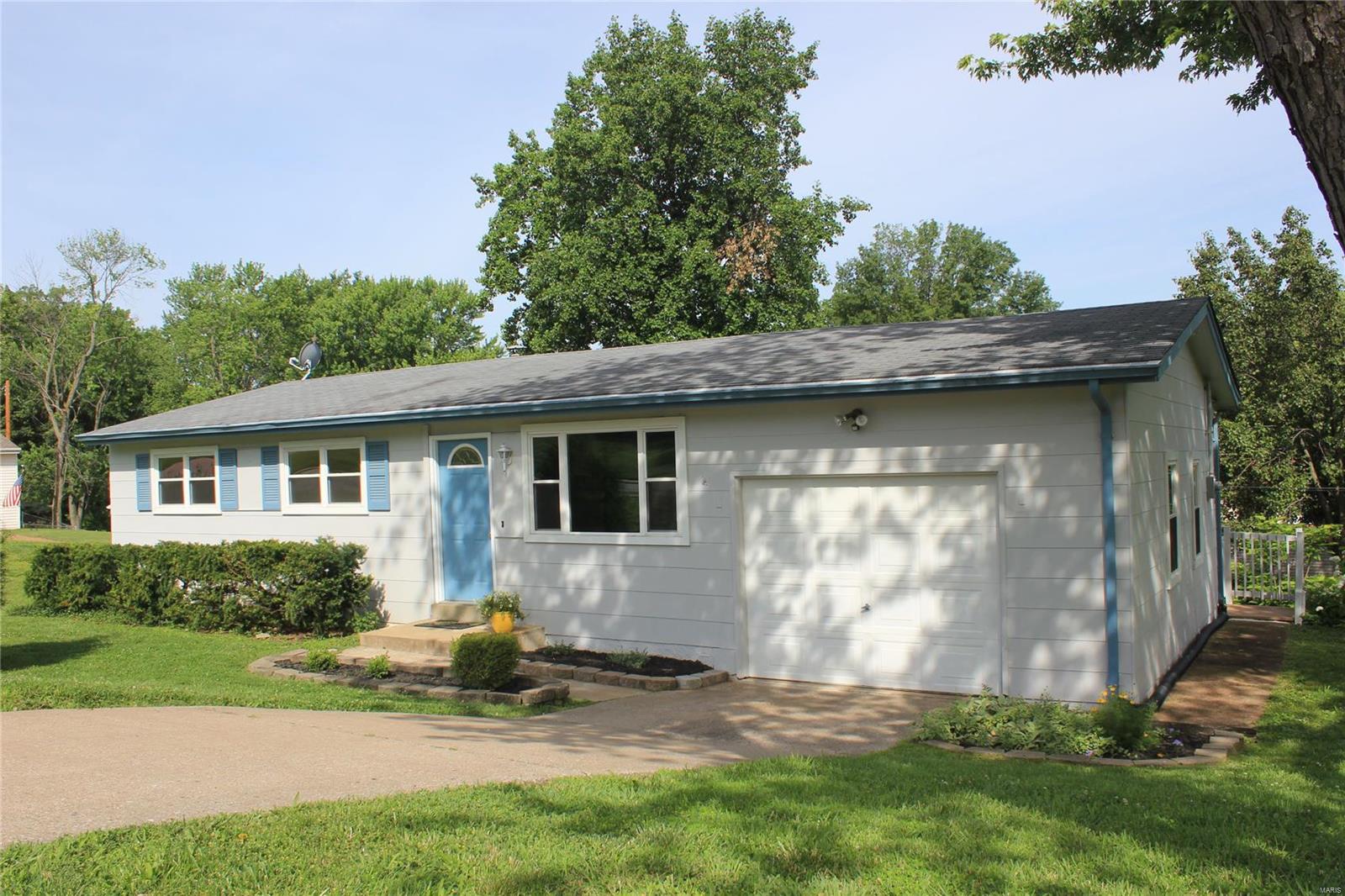 10743 Mueller Road St. Louis, MO 63123 - Photo 1 of 67 Gallery Image 1