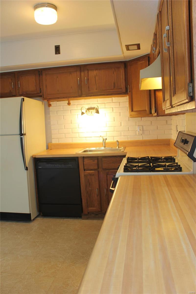 10743 Mueller Road St. Louis, MO 63123 - Photo 11 of 67 Gallery Image 11