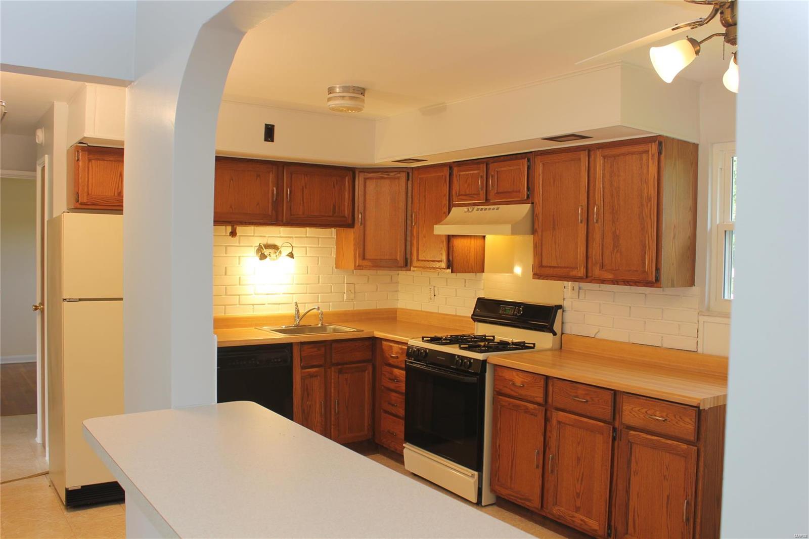 10743 Mueller Road St. Louis, MO 63123 - Photo 10 of 67 Gallery Image 10