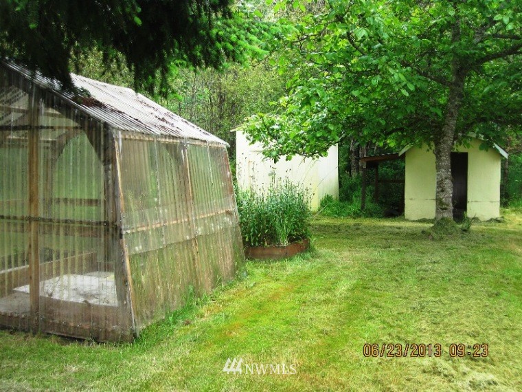 101 Hughes Road Port Angeles, WA 98362 - Photo 2 of 16 Gallery Image 2