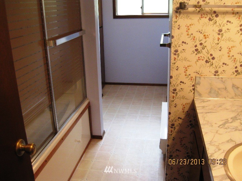 101 Hughes Road Port Angeles, WA 98362 - Photo 9 of 16 Gallery Image 9