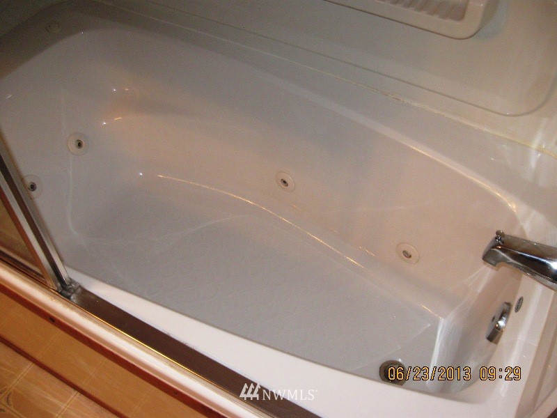 101 Hughes Road Port Angeles, WA 98362 - Photo 10 of 16 Gallery Image 10