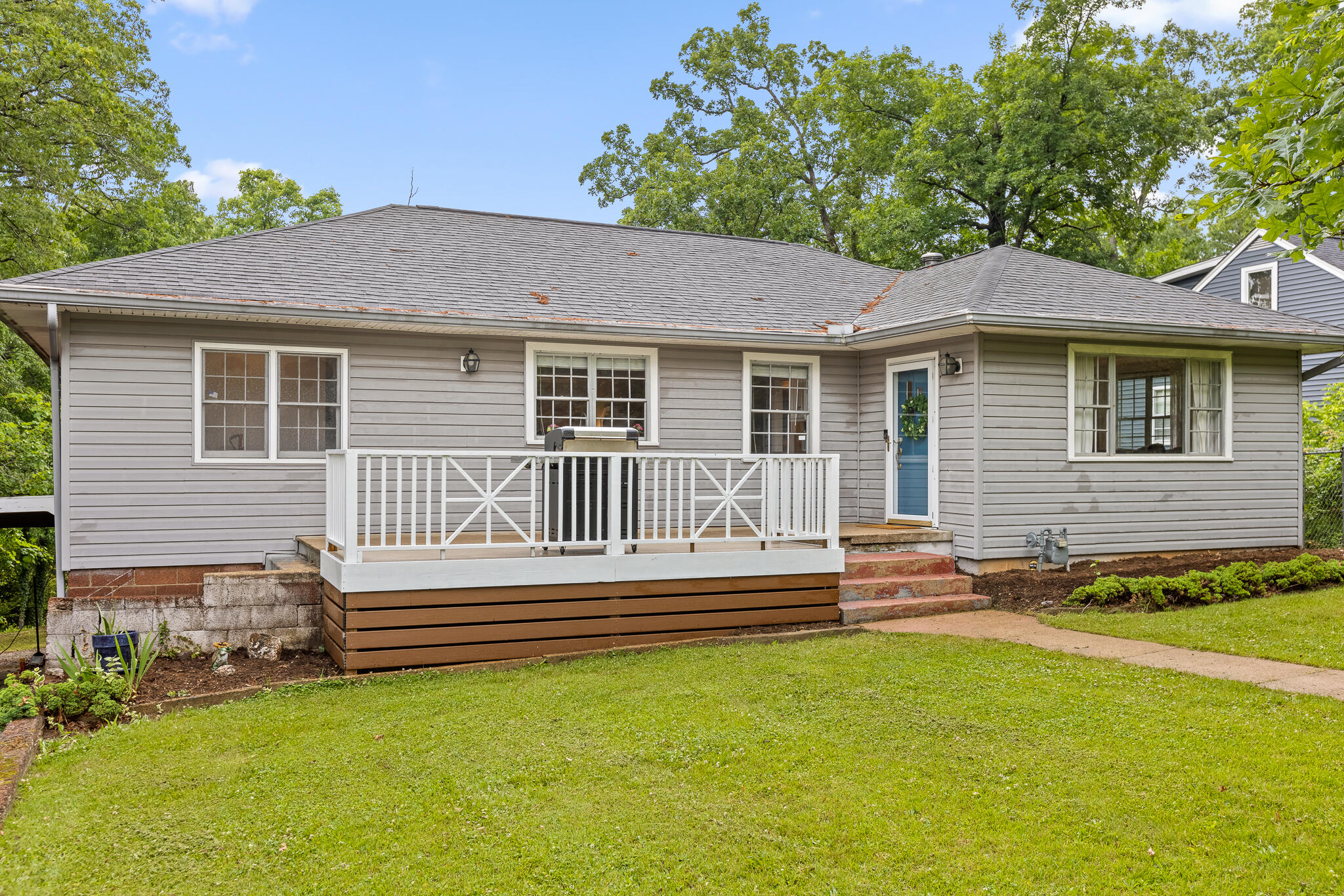 903 Ridgeway Avenue Signal Mountain, TN 37377 - Photo 1 of 38 Exterior