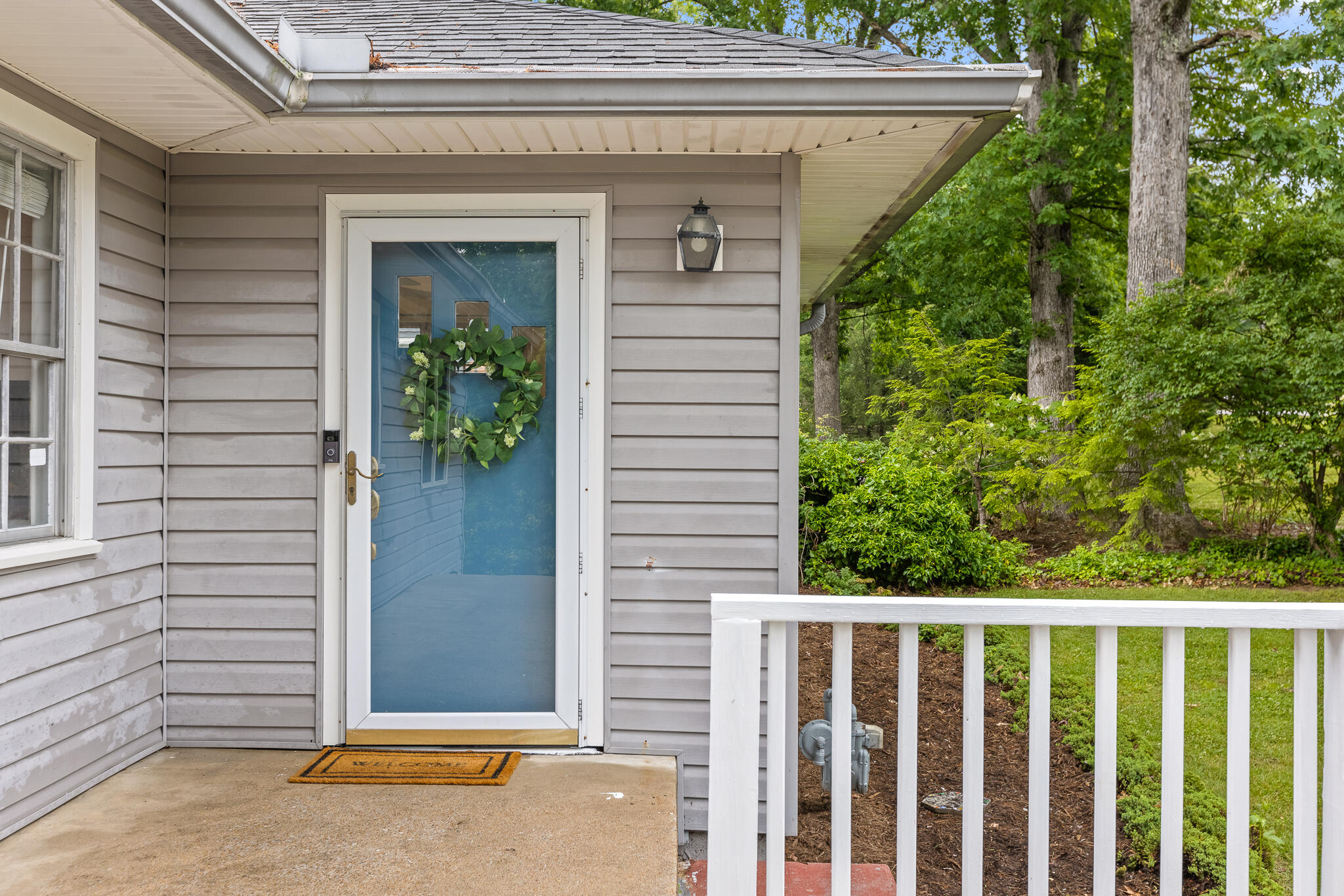 903 Ridgeway Avenue Signal Mountain, TN 37377 - Photo 3 of 38 Front Porch