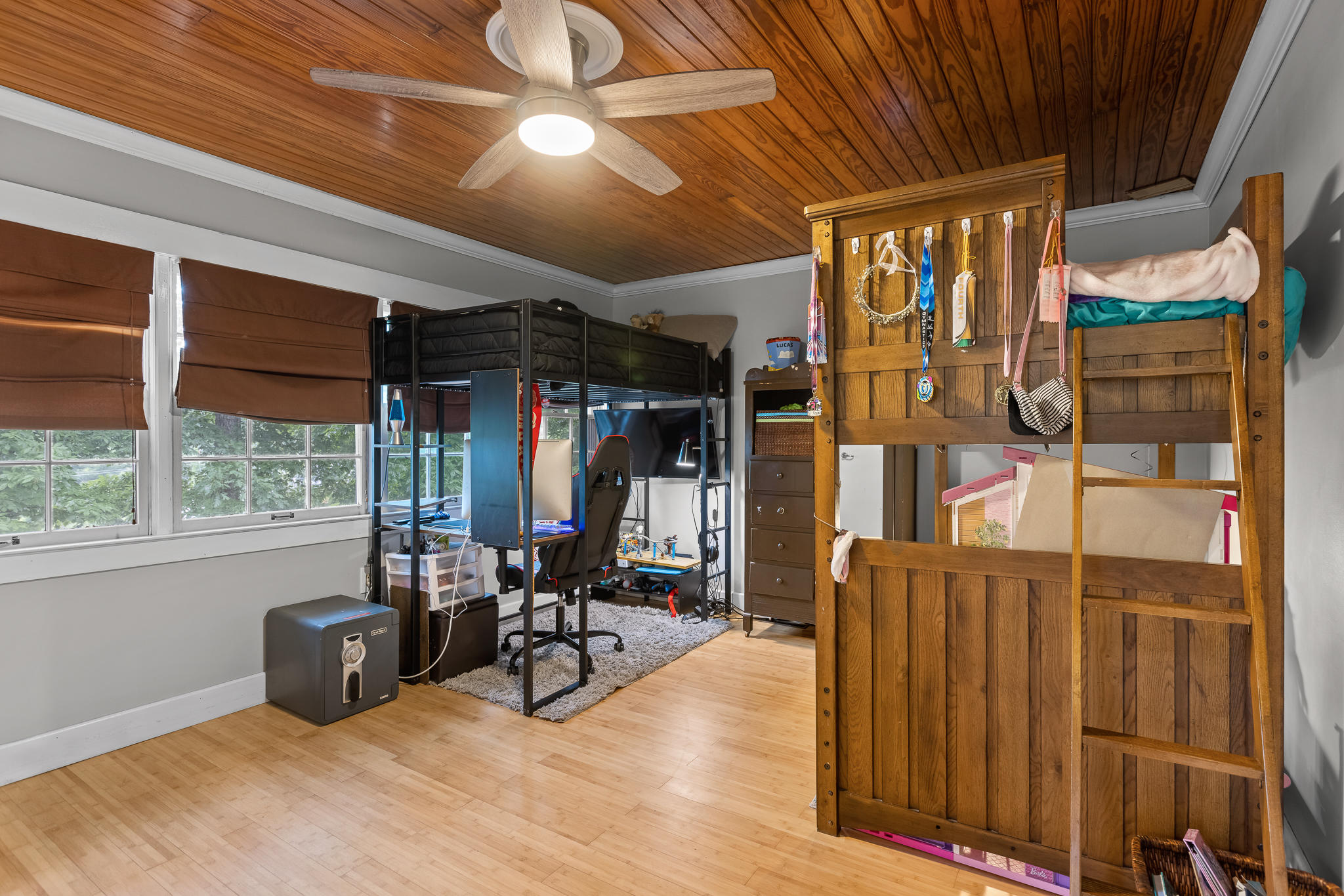 903 Ridgeway Avenue Signal Mountain, TN 37377 - Photo 21 of 38 Bedroom #2