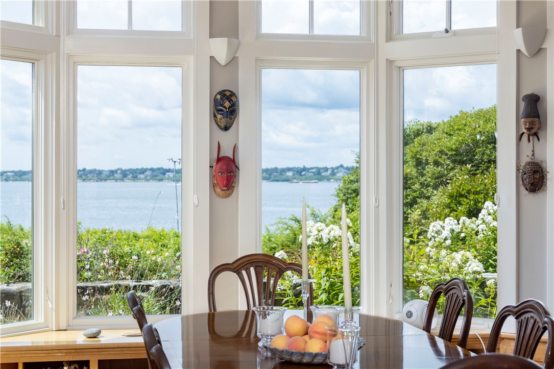 354 Beavertail Road Jamestown, RI 02835 - Photo 14 of 49